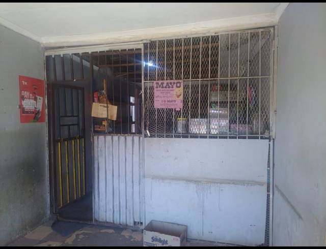 2 BEDROOM HOUSE FOR SALE IN PALM SPRINGS